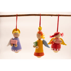 Engel Weihnachtsschmuck  Dekorativ und Ansprechend, ist dieses 3er Set von Engeln zum aufhängen aus Holz  Die mit liebe zum Detail gebauten Engel sind eine Optische Bereicherung für jede Weihnachtsdeko.